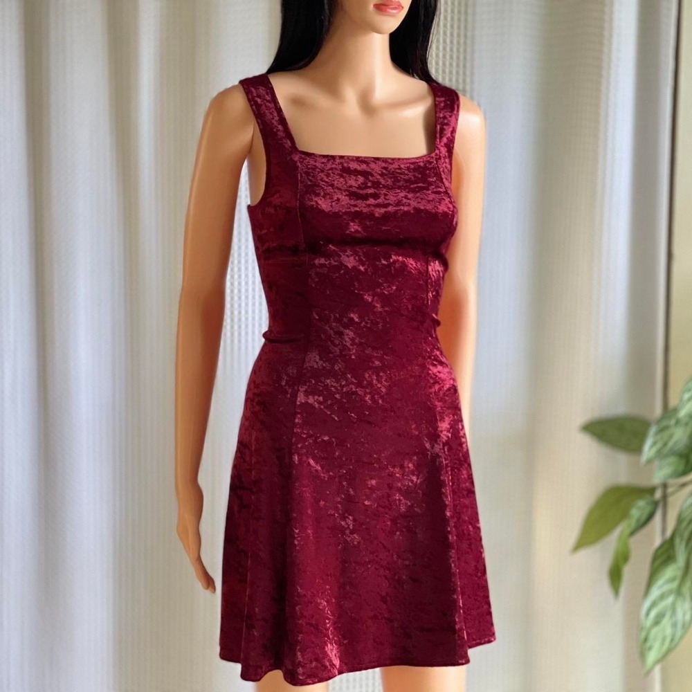 Vintage 90s All That Jazz Burgundy Crushed Velvet Square Neck Mini Dress Size S